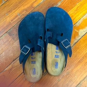 Navy Birkenstock Boston clog